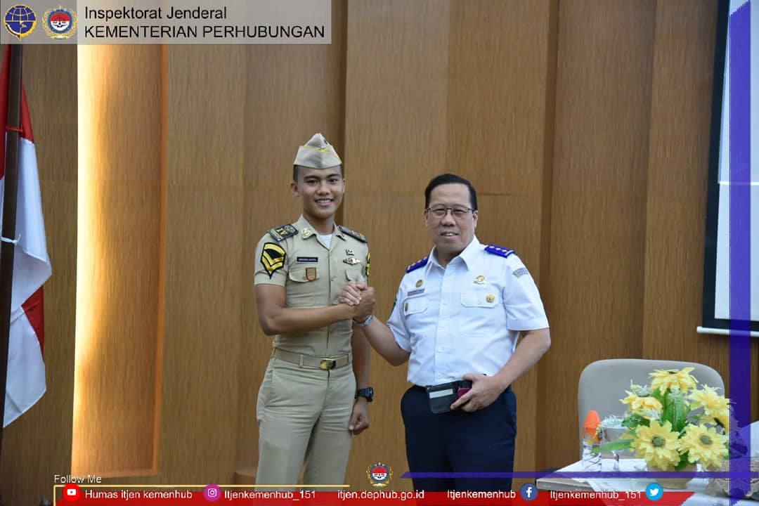 Plt Inspektur Jenderal memberikan Kuliah Umum bagi taruna/i